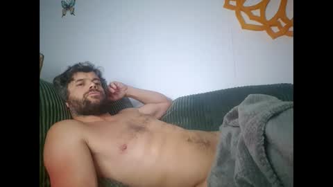 Snapshot of pete_le_meat chatting on 05/18/26, 10:26 pete_le_meat online show from 05/18/26, 10:26