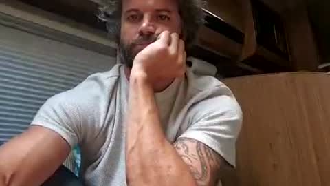 Snapshot of pete_le_meat chatting on 08/04/26, 04:53 pete_le_meat online show from 08/04/26, 04:53