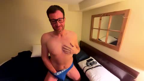 Pete online show from 11/30/25, 04:05