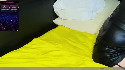 peter196888 online show from 10/26/25, 10:04