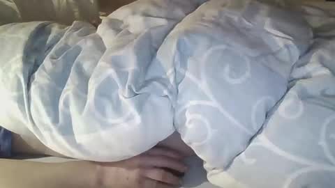 Snapshot of peter1974 chatting on 12/07/24, 05:37 peter1974 online show from 12/07/24, 05:37