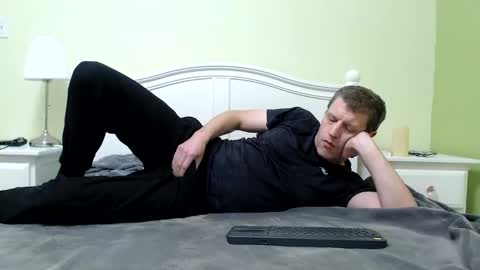 Peter2112 online show from 11/12/25, 01:39