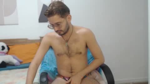 Snapshot of peter_x_annaud chatting on 10/13/25, 11:10 FELIPE online show from 10/13/25, 11:10