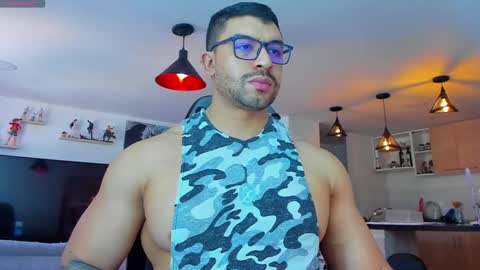 Snapshot of peterjack7 chatting on 12/07/24, 04:25 Peter Jack online show from 12/07/24, 04:25