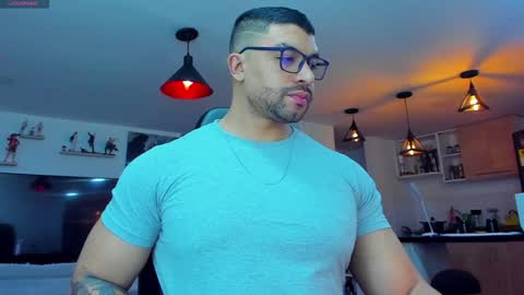 Snapshot of peterjack7 chatting on 12/22/24, 10:36 Peter Jack online show from 12/22/24, 10:36