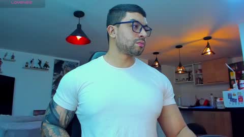 Snapshot of peterjack7 chatting on 02/08/25, 03:52 Peter Jack online show from 02/08/25, 03:52