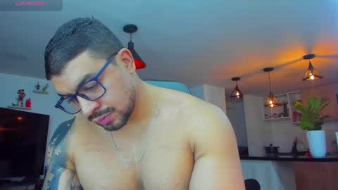 Snapshot of peterjack7 chatting on 03/12/25, 04:19 Peter Jack online show from 03/12/25, 04:19