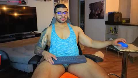 Snapshot of peterjack7 chatting on 11/10/25, 03:49 Peter Jack online show from 11/10/25, 03:49