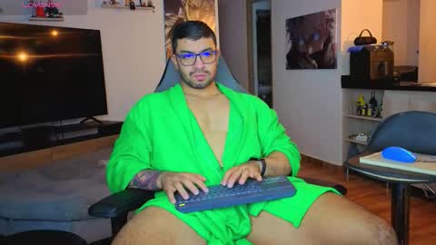 Snapshot of peterjack7 chatting on 11/12/25, 02:34 Peter Jack online show from 11/12/25, 02:34