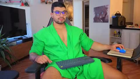 Snapshot of peterjack7 chatting on 11/17/25, 05:19 Peter Jack online show from 11/17/25, 05:19