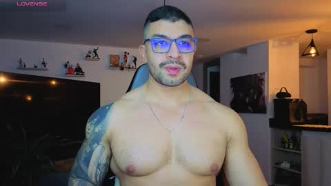 Snapshot of peterjack7 chatting on 11/22/25, 04:55 Peter Jack online show from 11/22/25, 04:55