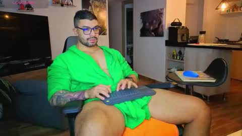 Snapshot of peterjack7 chatting on 11/26/25, 03:29 Peter Jack online show from 11/26/25, 03:29