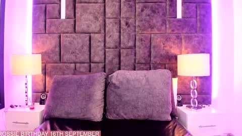 Im Rosse but u can call me Rossie or Rosita . online show from 09/16/25, 04:19