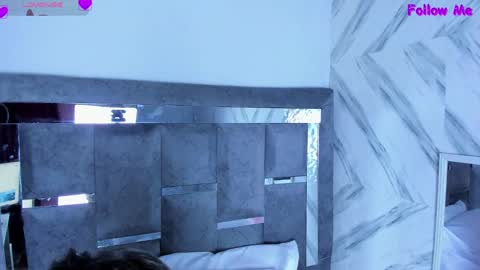 Snapshot of petite_amor chatting on 01/19/25, 10:28 petite_amor online show from 01/19/25, 10:28