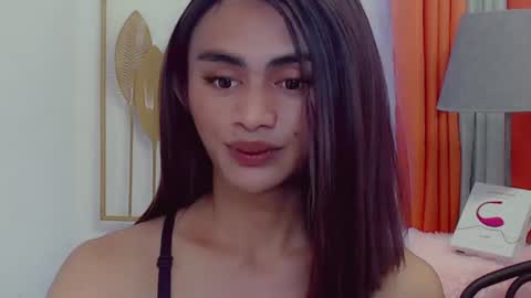 petite_barbie88 online show from 06/15/26, 04:15