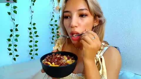 Snapshot of petite_blossom4 chatting on 07/27/26, 11:56 petite_blossom4 online show from 07/27/26, 11:56