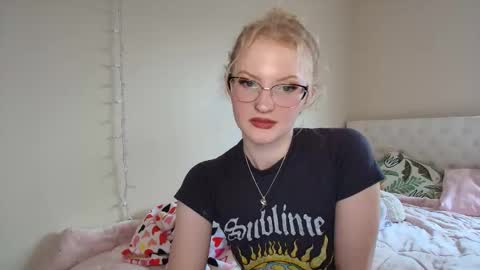Little cupcake online show from 05/05/26, 07:44