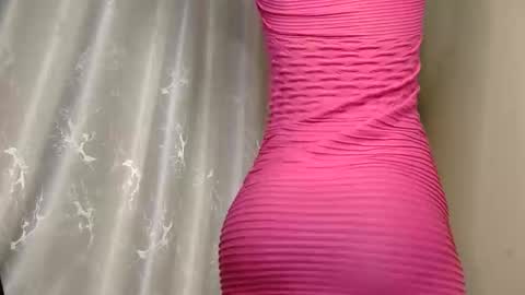 Snapshot of petite_freakette chatting on 03/03/26, 07:42 Moon online show from 03/03/26, 07:42