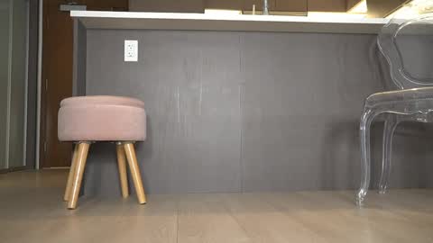 Snapshot of petite_fuck chatting on 05/25/26, 05:57 Sasha online show from 05/25/26, 05:57
