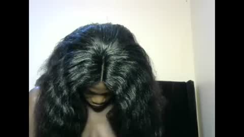 petite_lavi2 online show from 02/17/25, 09:08