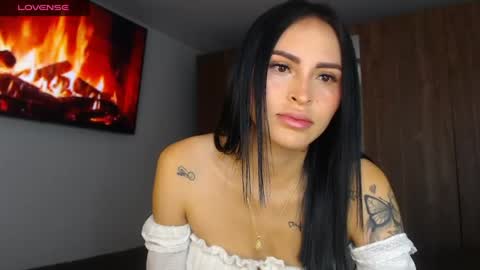 Linda online show from 06/06/26, 07:46