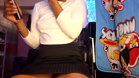 Petite loverr online show from 07/06/26, 06:10