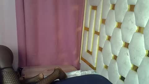 Snapshot of petite_lunar chatting on 01/31/26, 10:52 Lunar online show from 01/31/26, 10:52