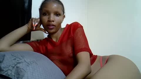 Snapshot of petite_melinda chatting on 07/03/26, 09:10 petite_melinda online show from 07/03/26, 09:10