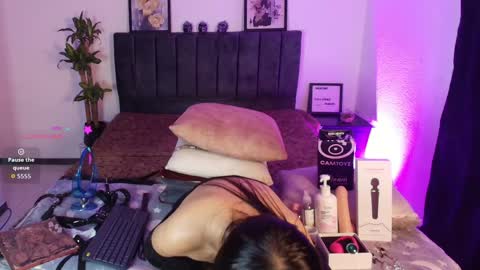 petite_pepper18 online show from 05/30/26, 12:46