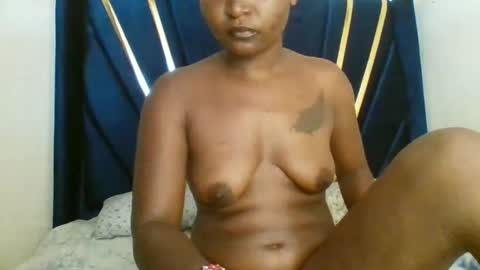 petite_shan online show from 02/24/26, 07:39