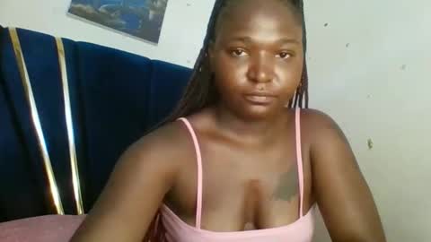 petite_shan online show from 04/16/26, 07:09