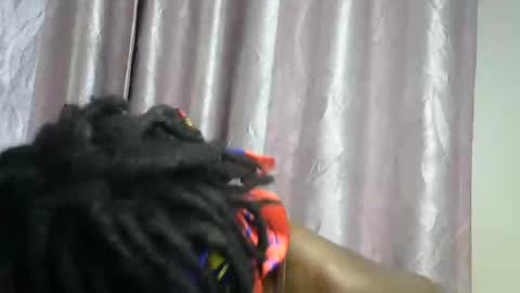 petite_star2 online show from 12/14/25, 08:02