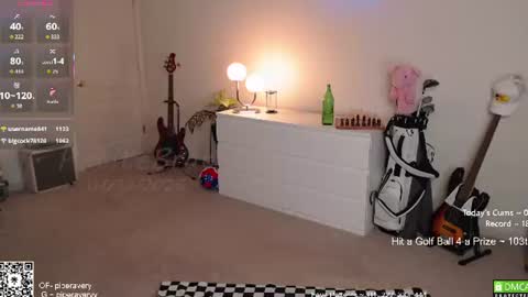 Snapshot of petitebrat chatting on 07/14/26, 01:19 PiperAvery online show from 07/14/26, 01:19