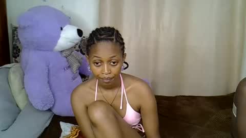 Caramel online show from 12/04/25, 03:10