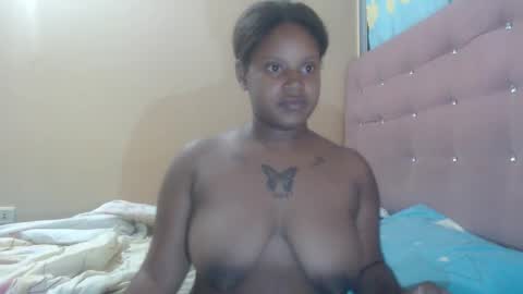 petitechocolatemommy online show from 11/26/25, 01:06