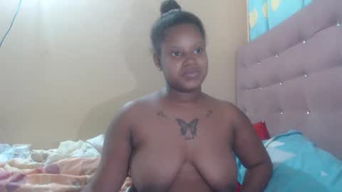 petitechocolatemommy online show from 11/29/25, 07:06