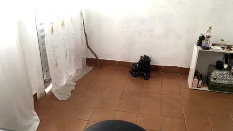 Mlian online show from 04/01/26, 04:04