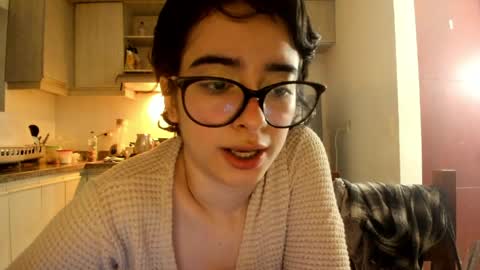 Lunna online show from 04/06/26, 04:46