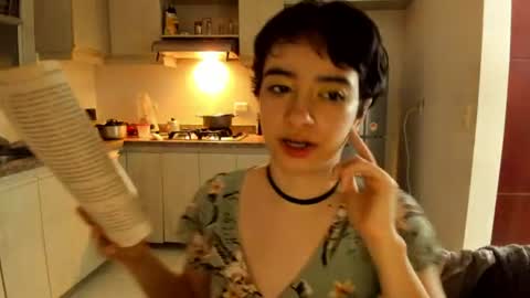 Snapshot of petitee_lunna chatting on 06/11/26, 02:53 Lunna online show from 06/11/26, 02:53