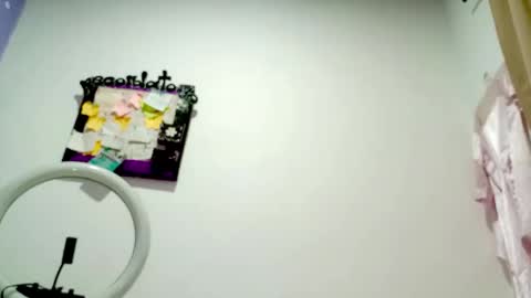 Snapshot of petiteivoryqueen chatting on 05/12/26, 04:53 danna online show from 05/12/26, 04:53