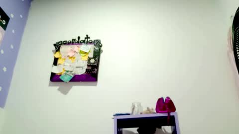 Snapshot of petiteivoryqueen chatting on 05/23/26, 06:07 danna online show from 05/23/26, 06:07