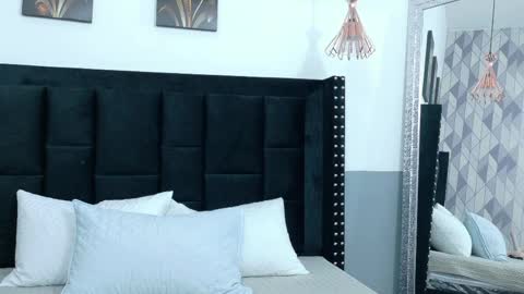 little sharon online show from 03/31/26, 02:24