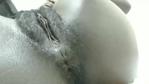 petiteme1 online show from 10/13/25, 10:54