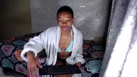 petitesammy online show from 05/13/26, 06:05