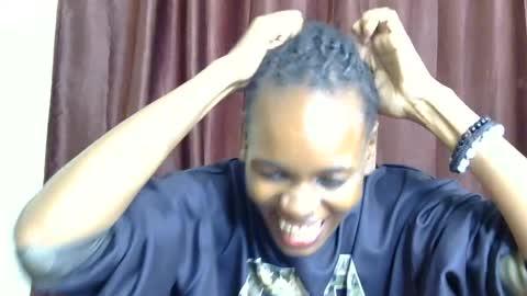 Snapshot of petitevixenn chatting on 07/26/26, 12:23 petitevixenn online show from 07/26/26, 12:23