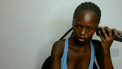 petitgirl88 online show from 06/19/26, 07:28