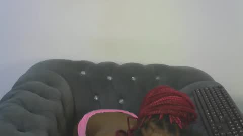 petitpearl online show from 02/13/25, 01:05