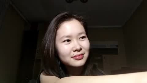 Snapshot of petronilayoshimori chatting on 11/27/25, 12:40 Hello Viola here online show from 11/27/25, 12:40