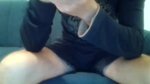 Snapshot of petrov96 chatting on 06/12/26, 09:03 mondraker online show from 06/12/26, 09:03