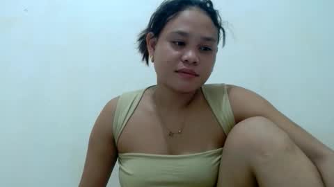 Snapshot of petty_yumii chatting on 06/06/26, 11:48 petty_yumii online show from 06/06/26, 11:48